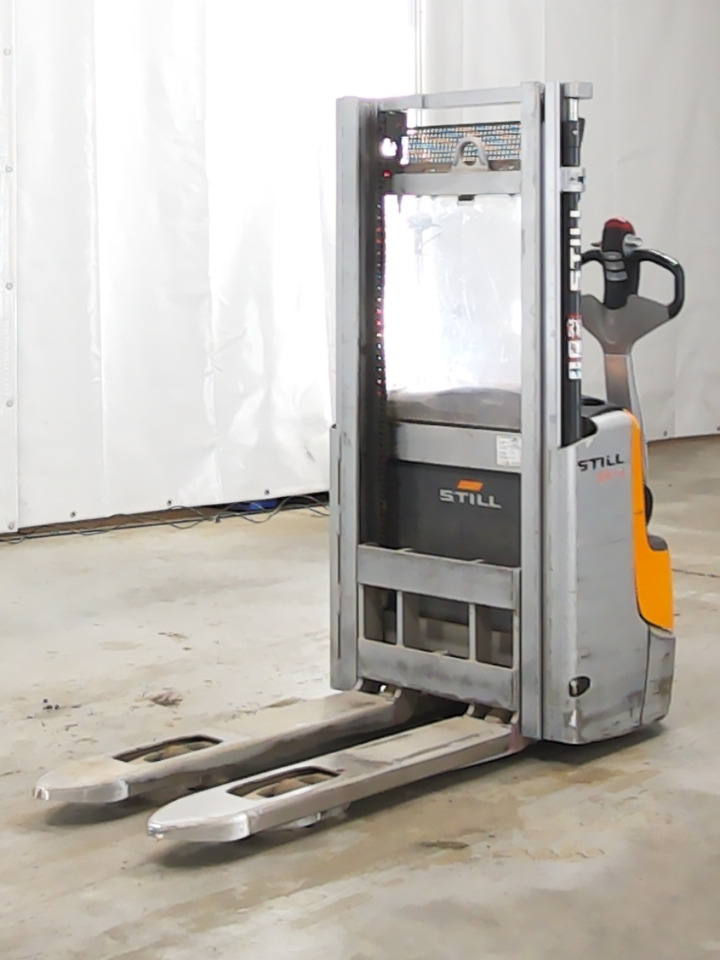 Still EXV12 - Stacker: picture 1 Still EXV12 - Stacker: picture 1