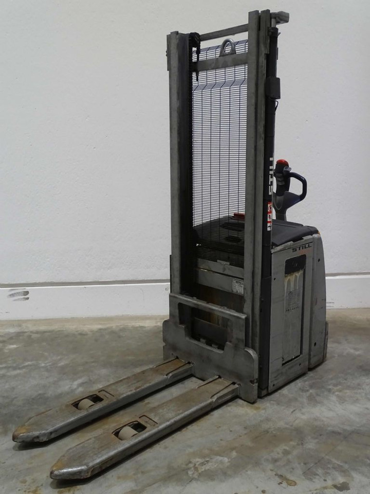 Still EXV14 - Stacker: picture 5 Still EXV14 - Stacker: picture 5