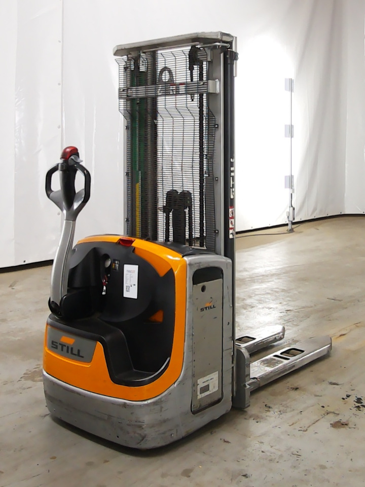 Still EXV14C - Stacker: picture 2 Still EXV14C - Stacker: picture 2