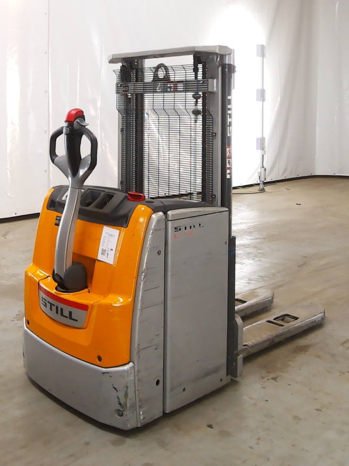 Still EXV16 - Stacker: picture 2 Still EXV16 - Stacker: picture 2