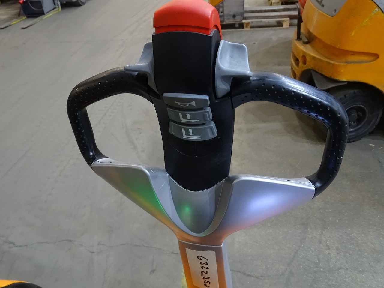 Still EXV16 - Stacker: picture 3 Still EXV16 - Stacker: picture 3