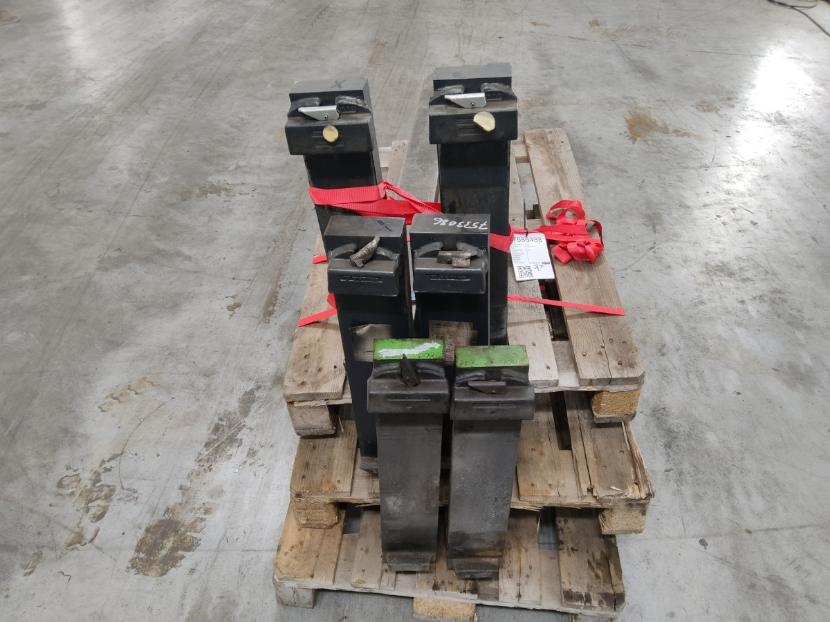 Weitere 3XANBAUGERÄTE - Forks for Material handling equipment: picture 3 Weitere 3XANBAUGERÄTE - Forks for Material handling equipment: picture 3