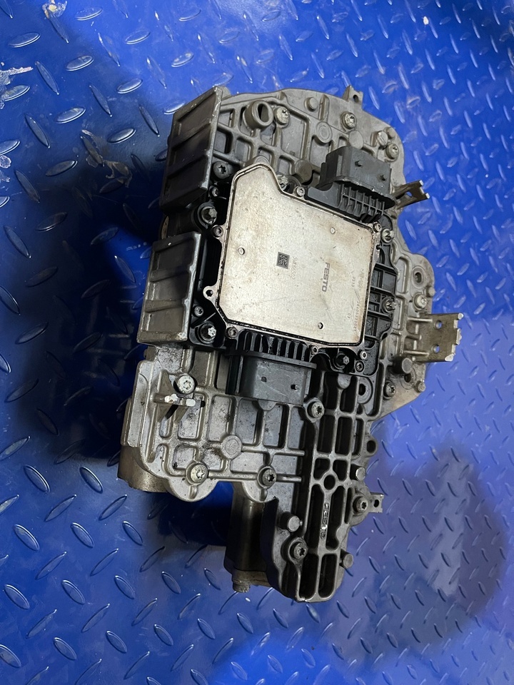 Mercedes Actros Arocs Euro 6 FESTO TCM VIRGIN Gear Selector 4463534021 Gear Selector a0204461109 - Gearbox and parts for Truck: picture 1 Mercedes Actros Arocs Euro 6 FESTO TCM VIRGIN Gear Selector 4463534021 Gear Selector a0204461109 - Gearbox and parts for Truck: picture 1