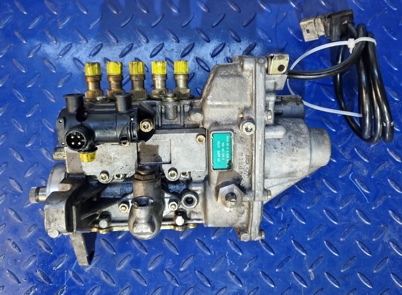 BOSCH INJECTION PUMP 0400195004 - Spare parts for Other machinery: picture 1 BOSCH INJECTION PUMP 0400195004 - Spare parts for Other machinery: picture 1