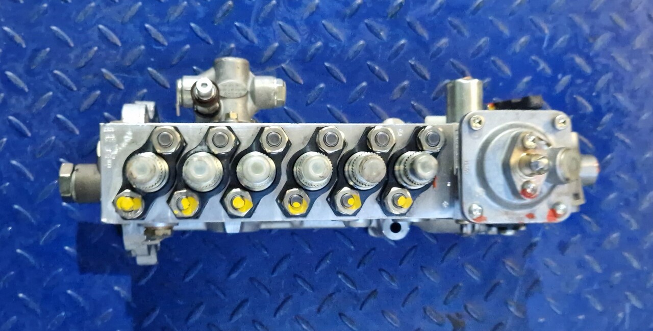 BOSCH INJECTION PUMP 0402076840 - Spare parts for Other machinery: picture 2 BOSCH INJECTION PUMP 0402076840 - Spare parts for Other machinery: picture 2