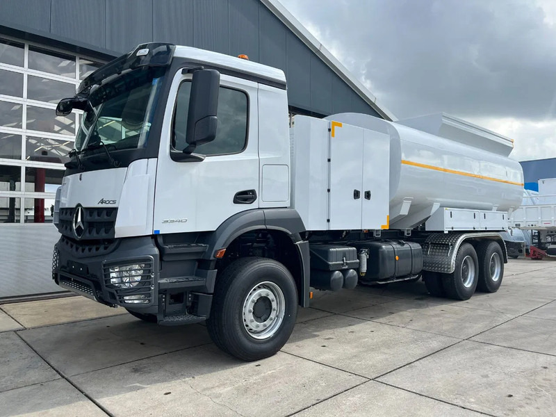Mercedes-Benz Arocs 3340 6x4 Water Tank Truck - Tanker truck: picture 1 Mercedes-Benz Arocs 3340 6x4 Water Tank Truck - Tanker truck: picture 1