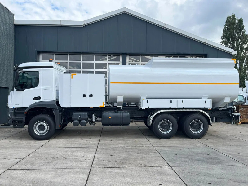 Mercedes-Benz Arocs 3340 6x6 Water Tank Truck - Tanker truck: picture 2 Mercedes-Benz Arocs 3340 6x6 Water Tank Truck - Tanker truck: picture 2