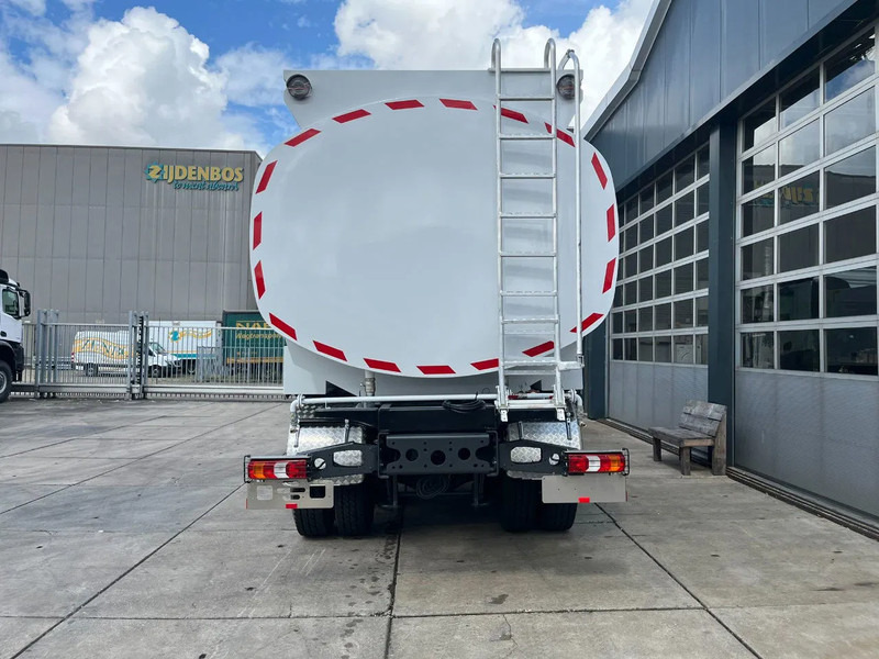 Mercedes-Benz Arocs 3340 6x6 Water Tank Truck - Tanker truck: picture 4 Mercedes-Benz Arocs 3340 6x6 Water Tank Truck - Tanker truck: picture 4