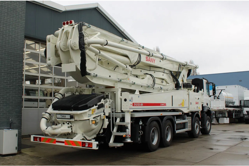 Mercedes-Benz Arocs 4140 8x4 Sany SY43 Concrete pump Build by Putzmeister - Concrete pump truck: picture 3 Mercedes-Benz Arocs 4140 8x4 Sany SY43 Concrete pump Build by Putzmeister - Concrete pump truck: picture 3