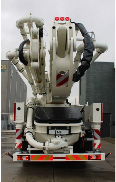 Mercedes-Benz Arocs 4840 8x4 Sany SY56 Concrete pump Build by Putzmeister - Concrete pump truck: picture 4 Mercedes-Benz Arocs 4840 8x4 Sany SY56 Concrete pump Build by Putzmeister - Concrete pump truck: picture 4