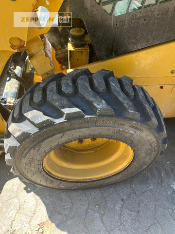 Cat 236D - Skid steer loader: picture 4 Cat 236D - Skid steer loader: picture 4