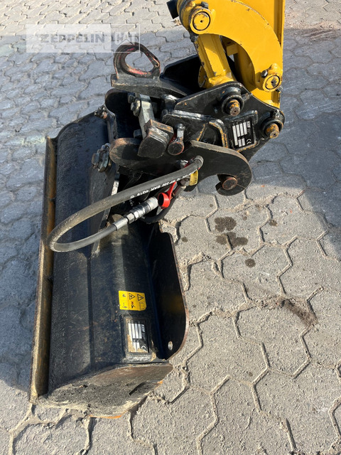 Mini excavator Cat 301.6-05A: picture 12