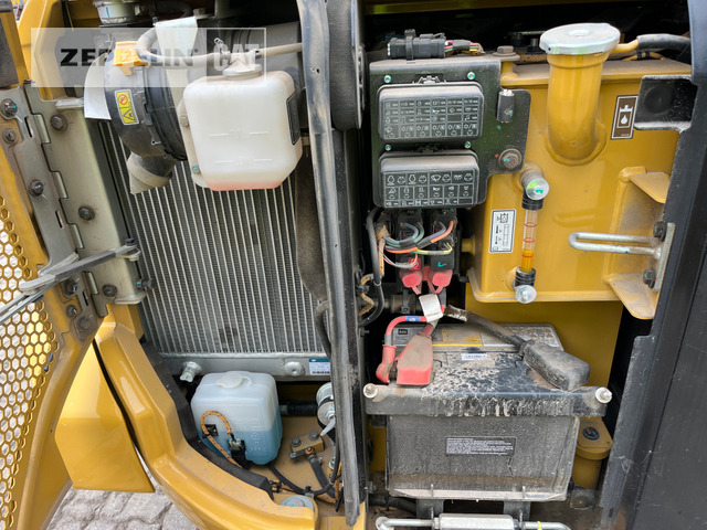 Mini excavator Cat 303.5CR-07: picture 19