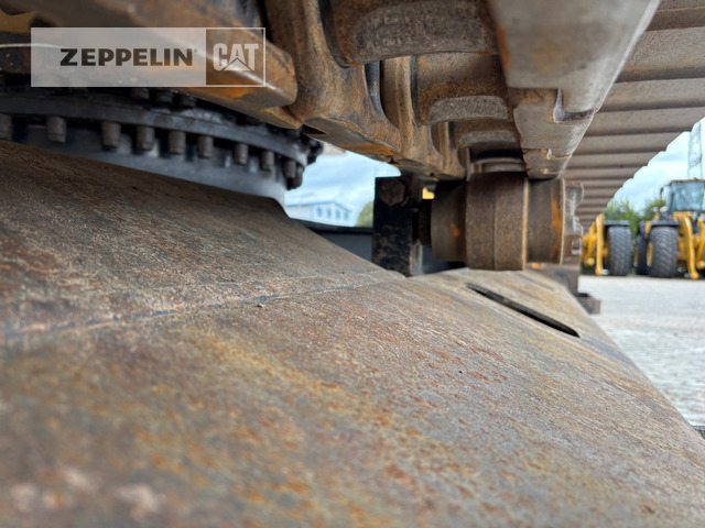 Crawler excavator Cat 320FL: picture 8