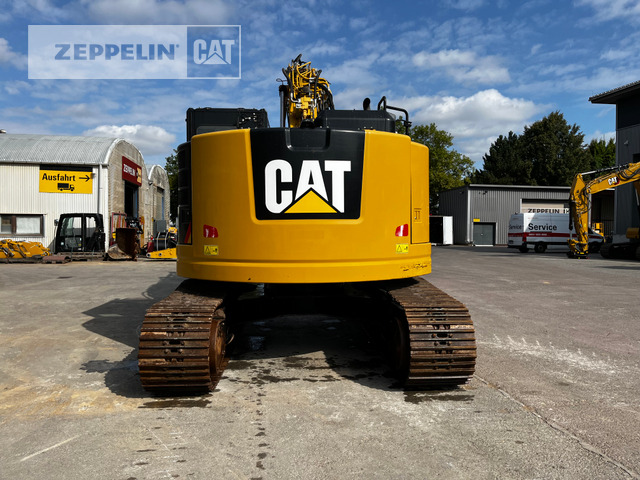 Cat 325FL - Crawler excavator: picture 3 Cat 325FL - Crawler excavator: picture 3