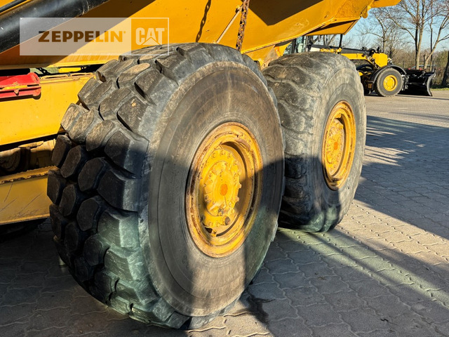 Articulated dumper Cat 725-04A: picture 9