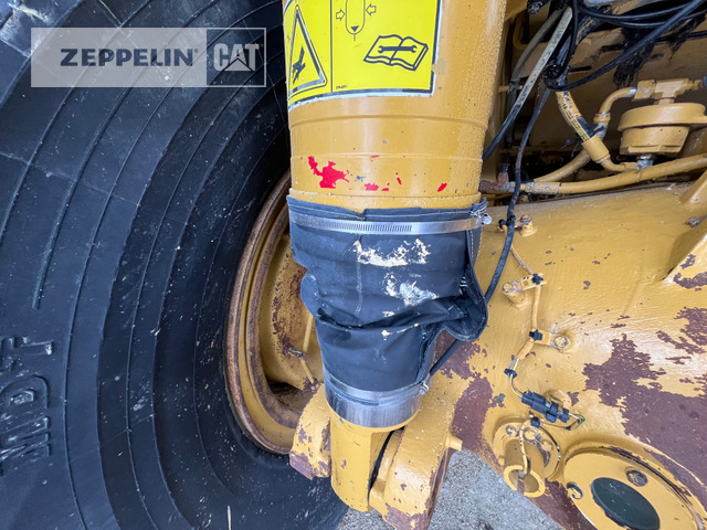 Rigid dumper/ Rock truck Cat 775G: picture 7