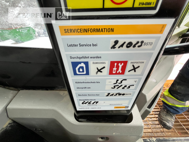 Rigid dumper/ Rock truck Cat 775G: picture 45