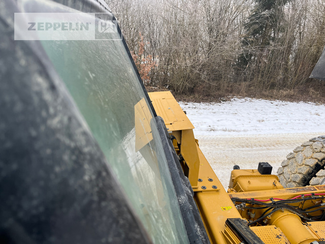 Rigid dumper/ Rock truck Cat 775G: picture 39