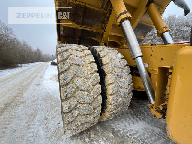 Rigid dumper/ Rock truck Cat 775G: picture 26