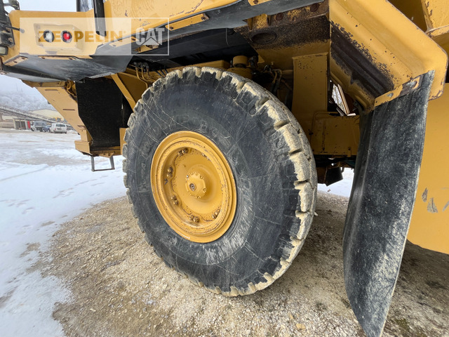 Rigid dumper/ Rock truck Cat 775G: picture 12