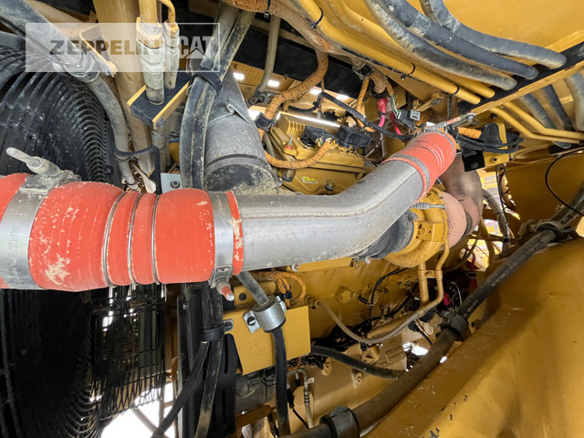 Rigid dumper/ Rock truck Cat 775G: picture 31