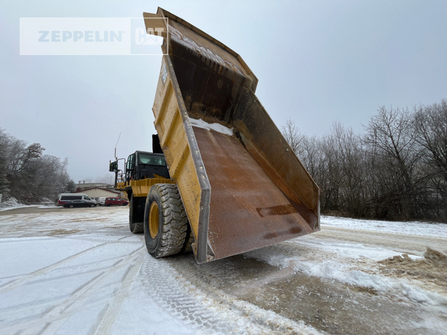 Rigid dumper/ Rock truck Cat 775G: picture 17