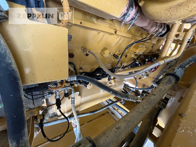 Rigid dumper/ Rock truck Cat 775G: picture 32