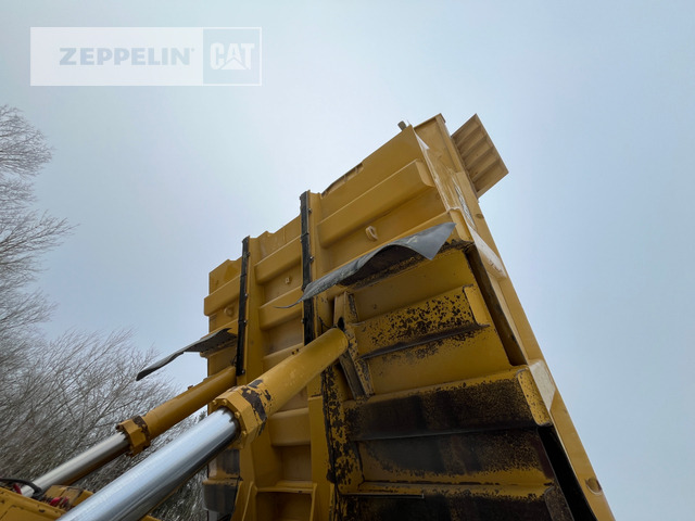 Rigid dumper/ Rock truck Cat 775G: picture 30
