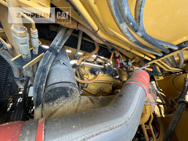 Rigid dumper/ Rock truck Cat 775G: picture 33