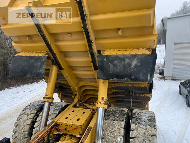 Rigid dumper/ Rock truck Cat 775G: picture 37