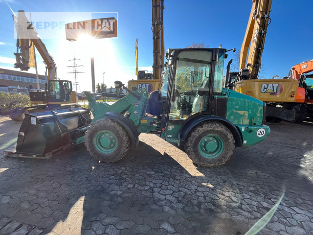 Cat 906M - Wheel loader: picture 1 Cat 906M - Wheel loader: picture 1