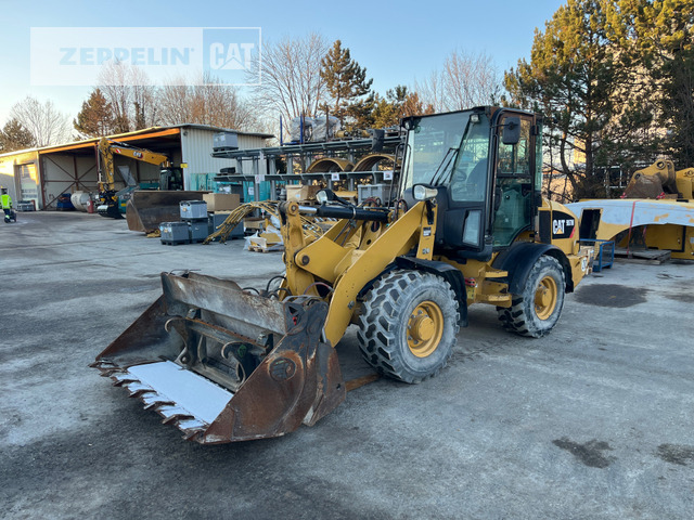 Cat 907M - Wheel loader: picture 1 Cat 907M - Wheel loader: picture 1