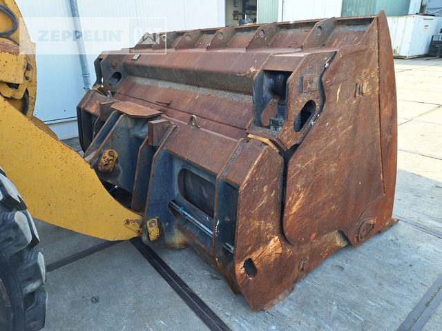 Wheel loader Cat 972MXE: picture 6