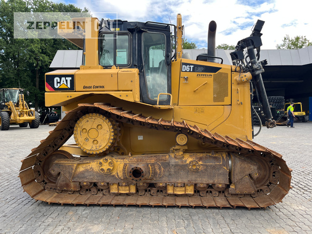 Cat D6TM - Bulldozer: picture 4 Cat D6TM - Bulldozer: picture 4