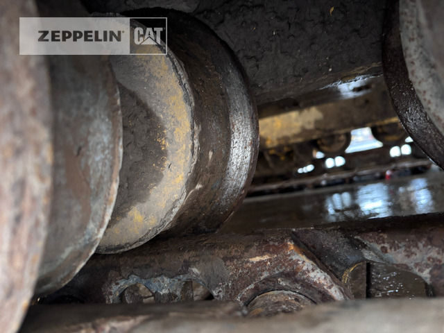 Bulldozer Komatsu D61PX: picture 9