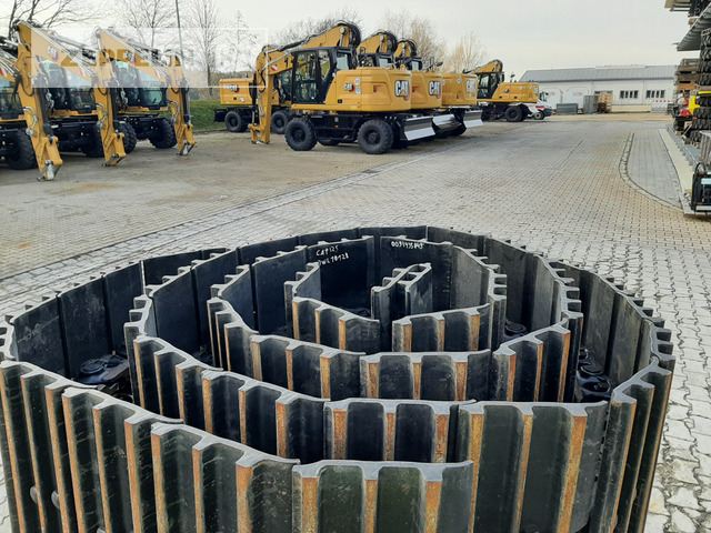 Sonstiges Ketten mit Kettenban - Track for Construction machinery: picture 4 Sonstiges Ketten mit Kettenban - Track for Construction machinery: picture 4