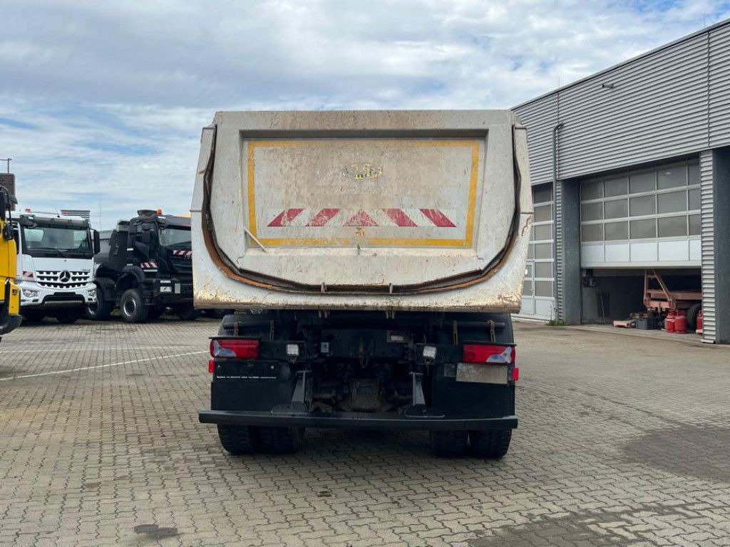 MAN TG-S 35.460 8x6 4 Achs Muldenkipper Meiller 18m³ - Skip loader truck: picture 4 MAN TG-S 35.460 8x6 4 Achs Muldenkipper Meiller 18m³ - Skip loader truck: picture 4