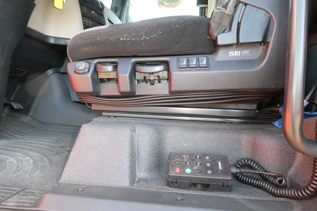 MAN TG-X 24.500 6x2-4 LL-U Pritsche Maschinentransporter - Dropside/ Flatbed truck: picture 4 MAN TG-X 24.500 6x2-4 LL-U Pritsche Maschinentransporter - Dropside/ Flatbed truck: picture 4