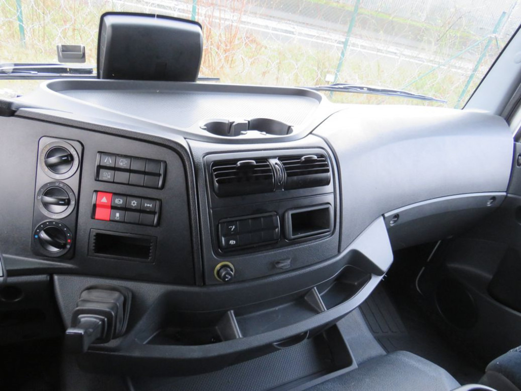 MERCEDES-BENZ Atego 1527 L Pritsche LBW - Curtain side truck: picture 5 MERCEDES-BENZ Atego 1527 L Pritsche LBW - Curtain side truck: picture 5