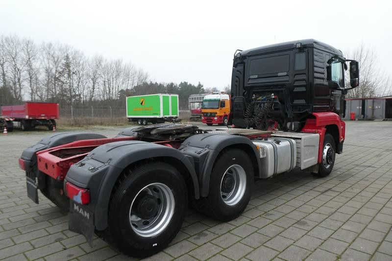 MAN TG-S 26.440 6x6 SZM WERKSTATTGEPFLEGT - Tractor unit: picture 3 MAN TG-S 26.440 6x6 SZM WERKSTATTGEPFLEGT - Tractor unit: picture 3