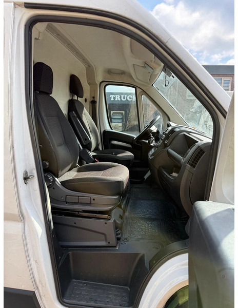 Opel Movano 2.2 diesel lang en hoog met laadklep, motor problemen... - Panel van: picture 5 Opel Movano 2.2 diesel lang en hoog met laadklep, motor problemen... - Panel van: picture 5