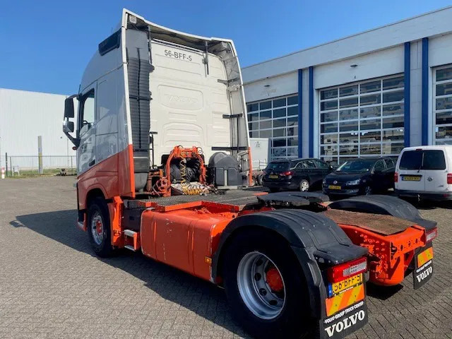 Volvo FH 460, globe, euro 6, low km ,model 2015....... - Tractor unit: picture 2 Volvo FH 460, globe, euro 6, low km ,model 2015....... - Tractor unit: picture 2