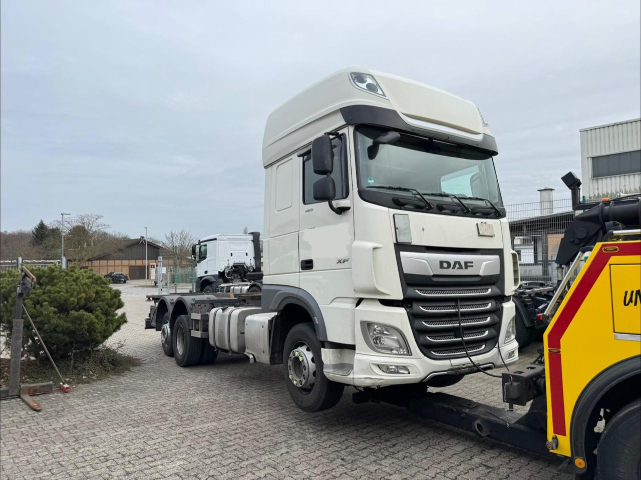 DAF XF 480 6X2 SSC Retarder 2xTanks Lift - Container transporter/ Swap body truck: picture 2 DAF XF 480 6X2 SSC Retarder 2xTanks Lift - Container transporter/ Swap body truck: picture 2