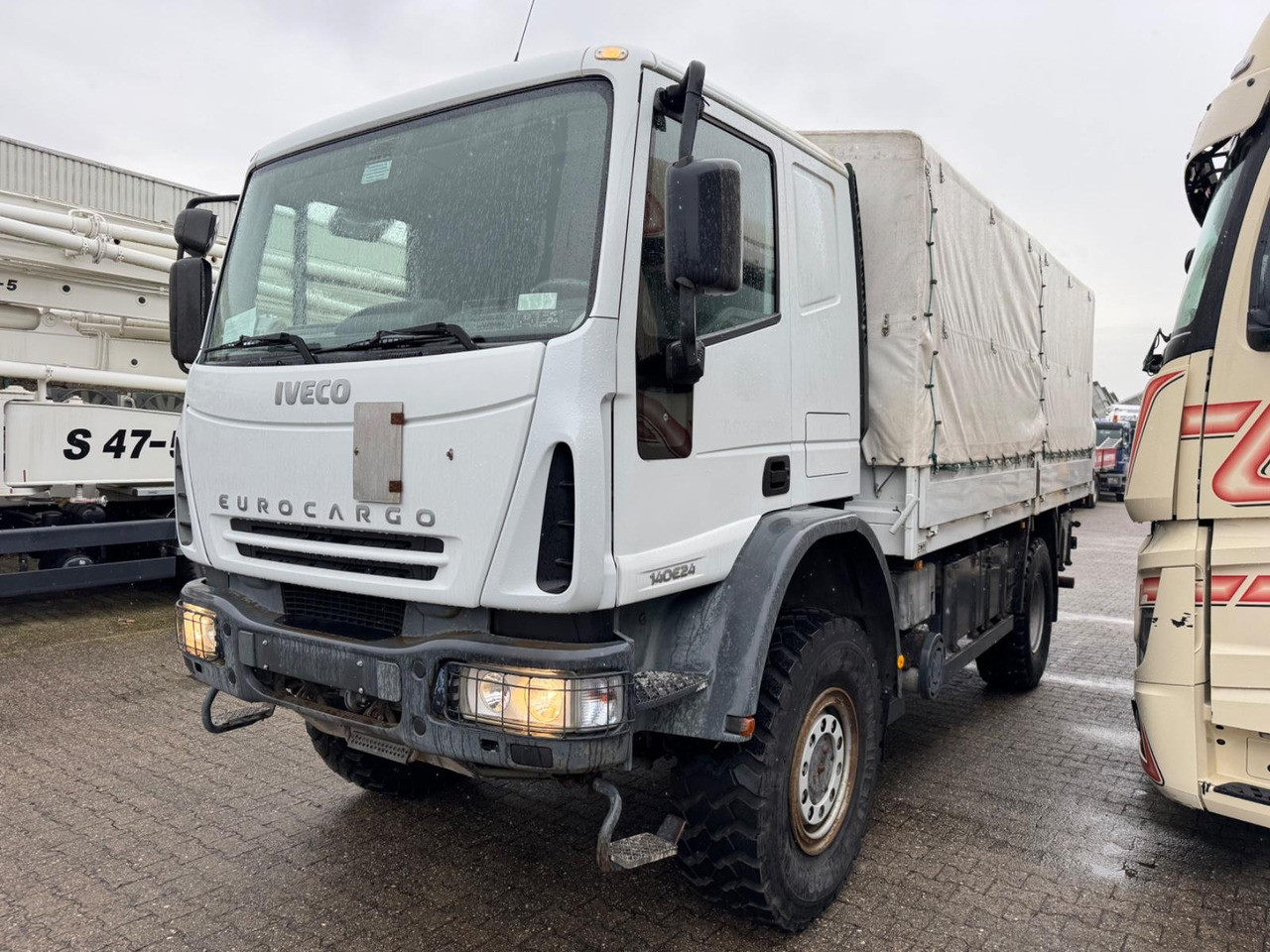 Iveco 140 E240 Eurocargo 4x4 Miltär Camper Expedition - Curtain side truck: picture 2 Iveco 140 E240 Eurocargo 4x4 Miltär Camper Expedition - Curtain side truck: picture 2