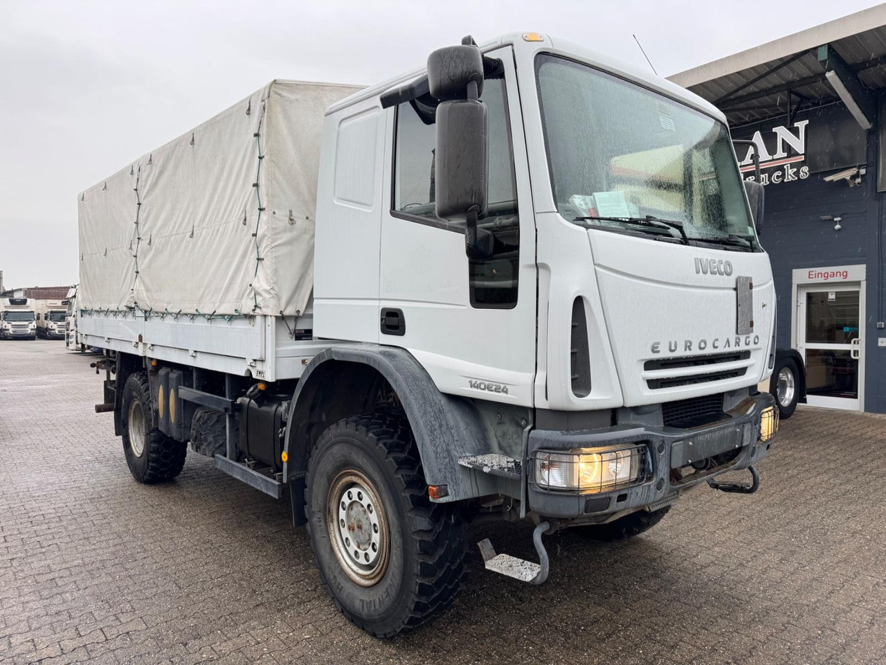 Iveco 140 E240 Eurocargo 4x4 Miltär Camper Expedition - Curtain side truck: picture 1 Iveco 140 E240 Eurocargo 4x4 Miltär Camper Expedition - Curtain side truck: picture 1