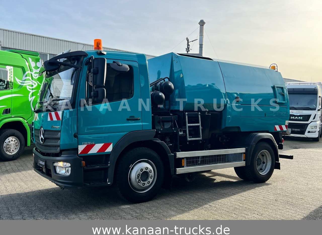 Mercedes-Benz 1324 Atego Johnston VT652 120TKM Euro6b - Road sweeper: picture 3 Mercedes-Benz 1324 Atego Johnston VT652 120TKM Euro6b - Road sweeper: picture 3
