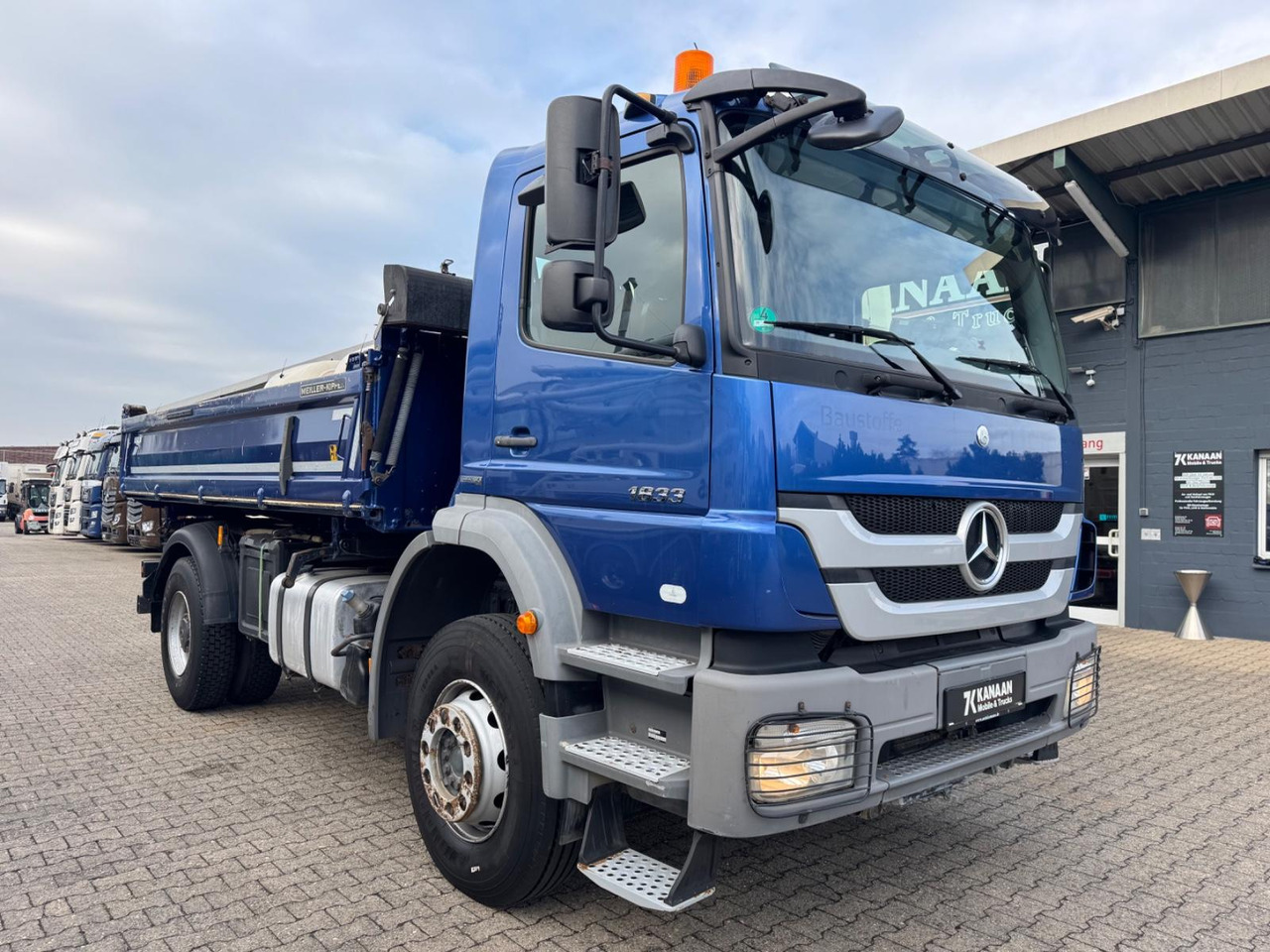 Mercedes-Benz 1833 Axor 4x2 MEILLER Kipper Plane TOP ! - Tipper: picture 1 Mercedes-Benz 1833 Axor 4x2 MEILLER Kipper Plane TOP ! - Tipper: picture 1