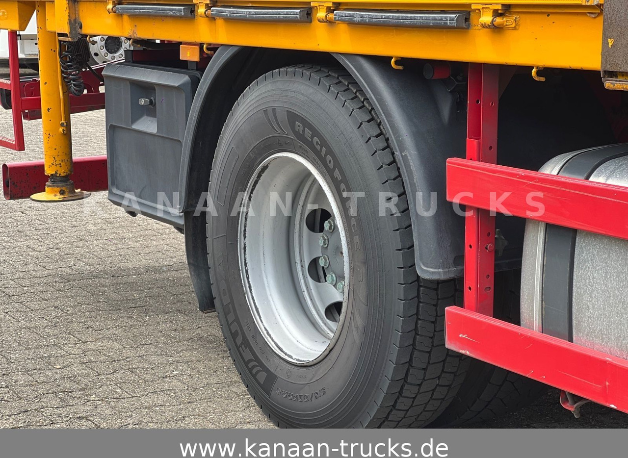 Crane truck Mercedes-Benz 1845 Antos 4x2 Baustoffkran Palfinger 21001L: picture 13