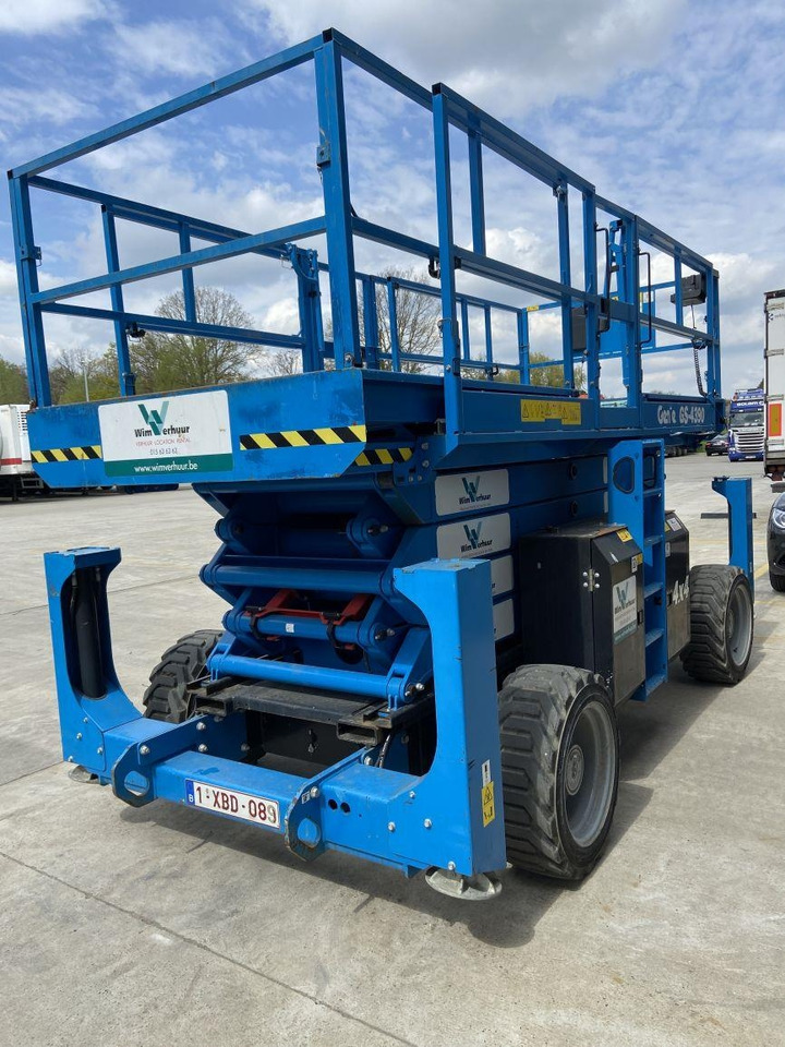 Genie GS4390RT (3214) - Scissor lift: picture 4 Genie GS4390RT (3214) - Scissor lift: picture 4